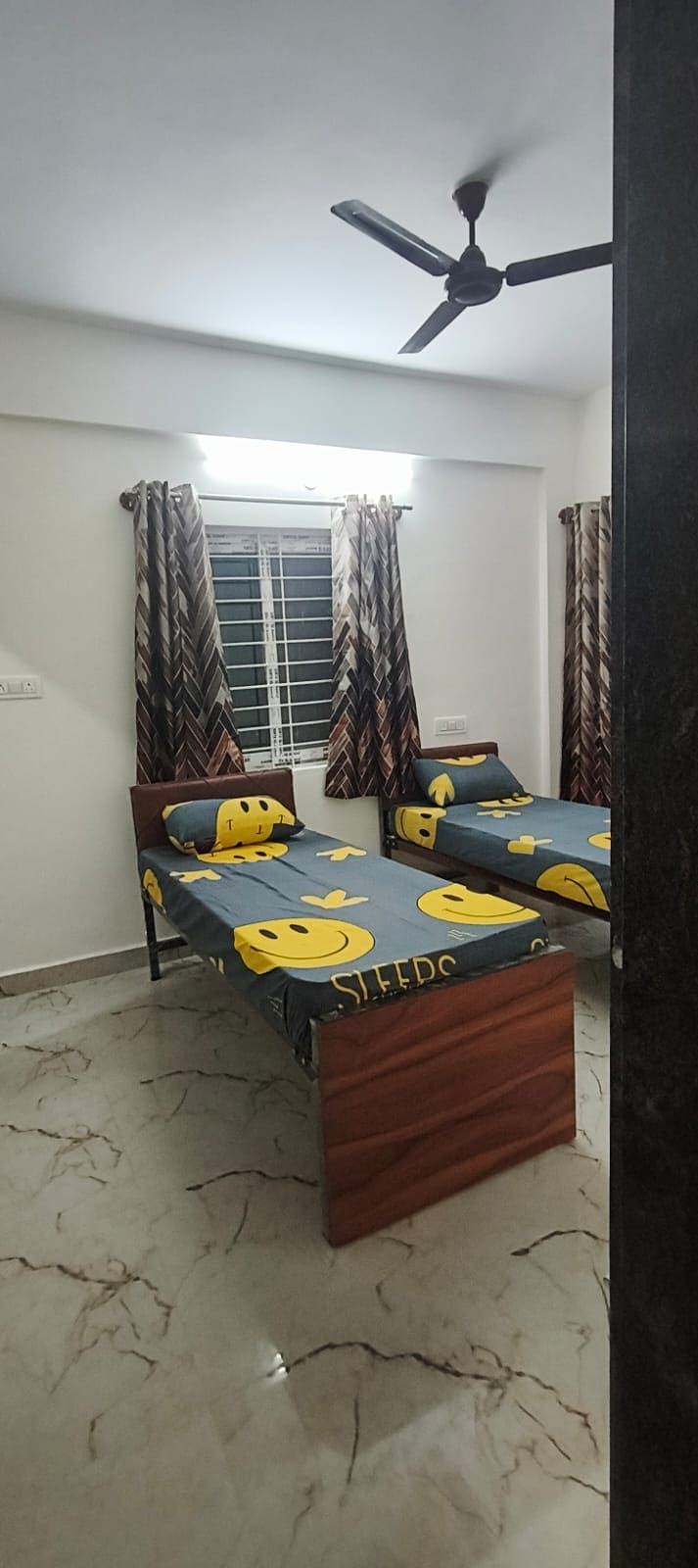 pg in bangalore, paying guest in bangalore, pgs in bangalore, pg near bangalore, luxury pg in bangalore, luxury pgs in bangalore, best pg in bangalore, executive pg in bangalore, posh pg in bangalore, mens pg in bangalore